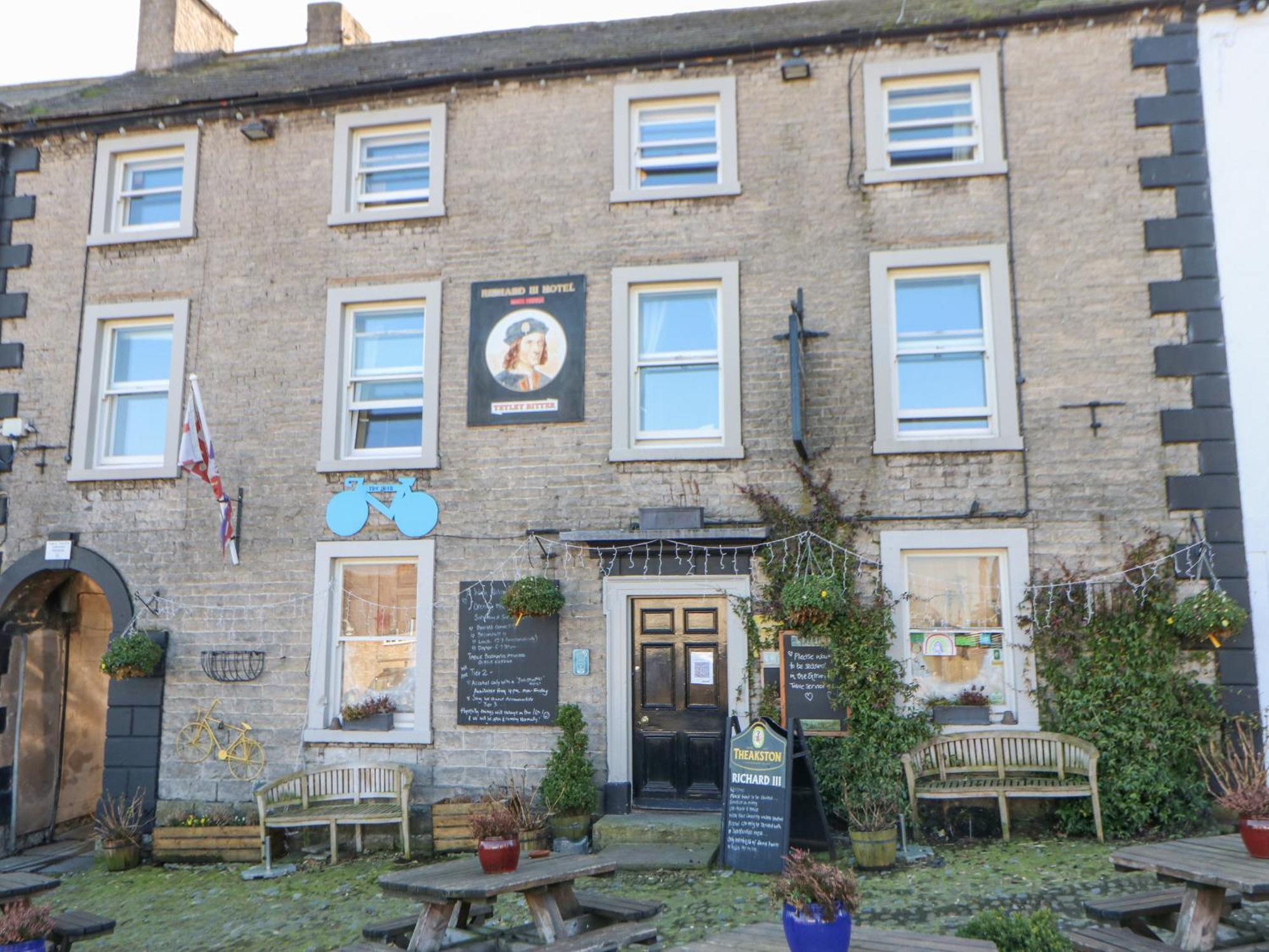 In & Out Cottage Middleham Exterior photo